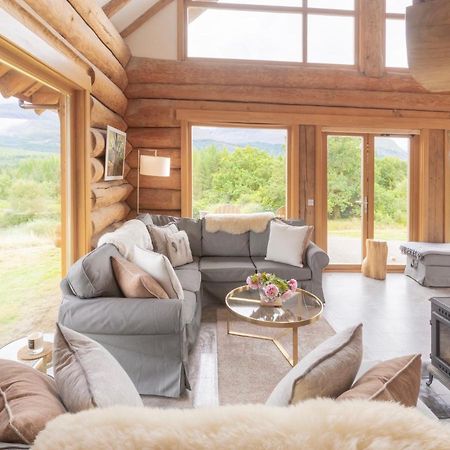 Wild Nurture Eco Luxury Offgrid Log Cabin フォート・ウィリアム エクステリア 写真