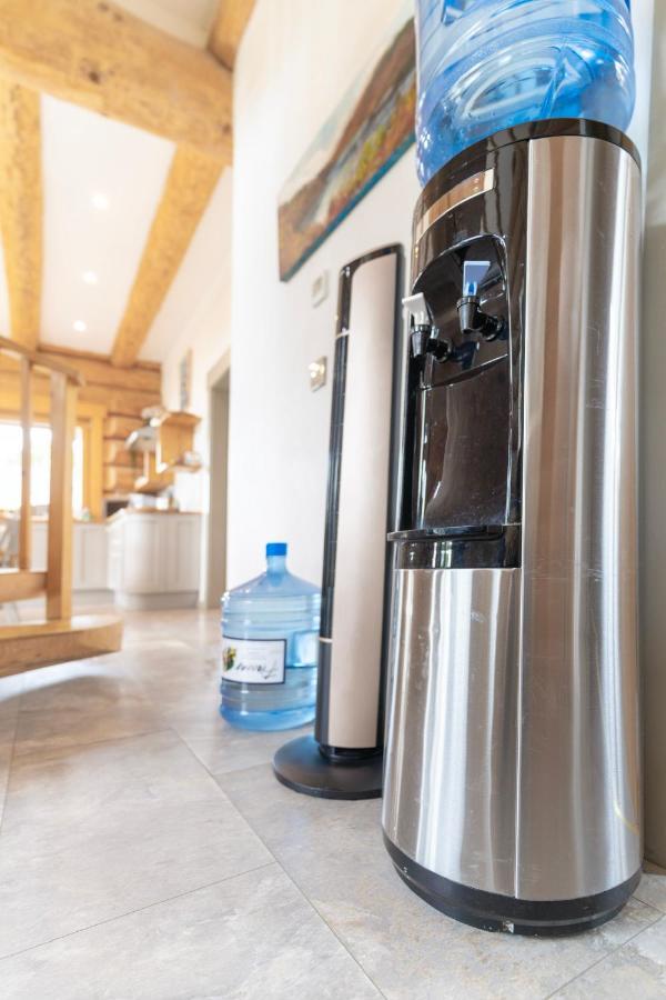 Wild Nurture Eco Luxury Offgrid Log Cabin フォート・ウィリアム エクステリア 写真