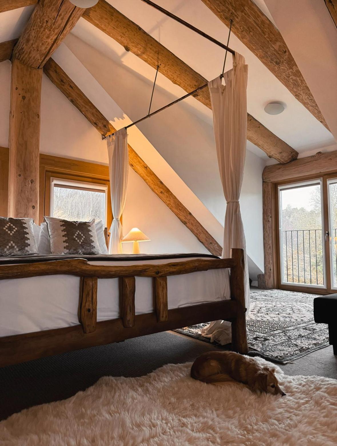 Wild Nurture Eco Luxury Offgrid Log Cabin フォート・ウィリアム エクステリア 写真