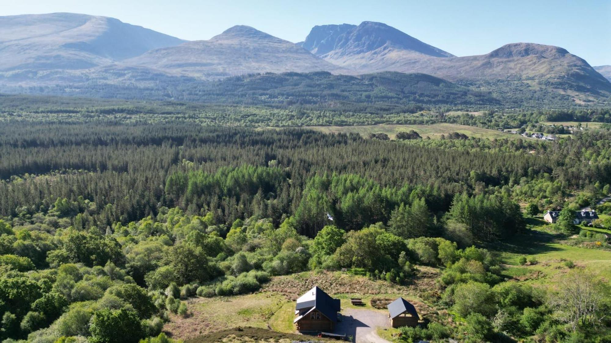 Wild Nurture Eco Luxury Offgrid Log Cabin フォート・ウィリアム エクステリア 写真